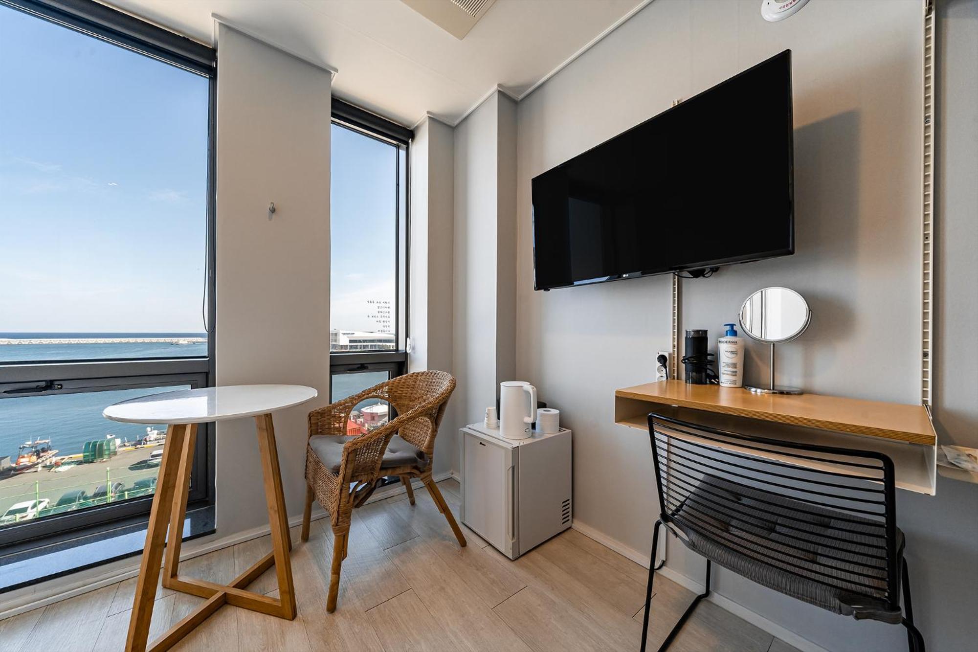 Stay Hostel Сокчо Екстериор снимка